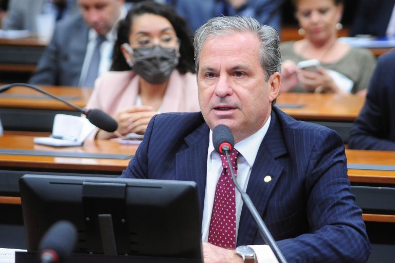 CCJ aprova criação de Semana de Valorização de Mulheres que Fizeram História nas escolas