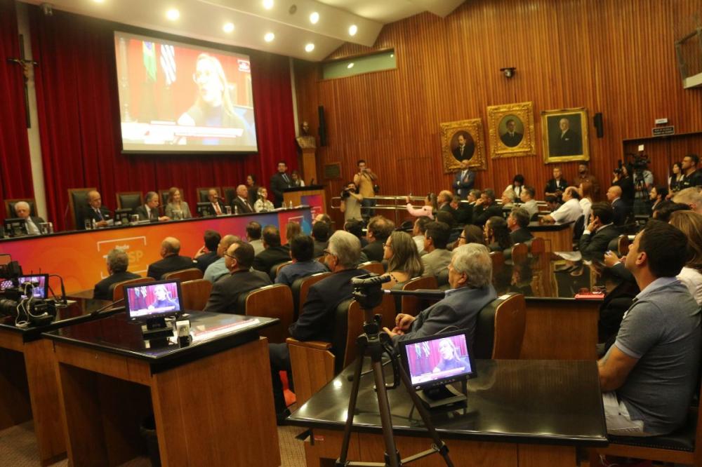 Cãmara de Santos fecha acordo com TCE para dar transparência; TV Câmara vai mostrar tudo