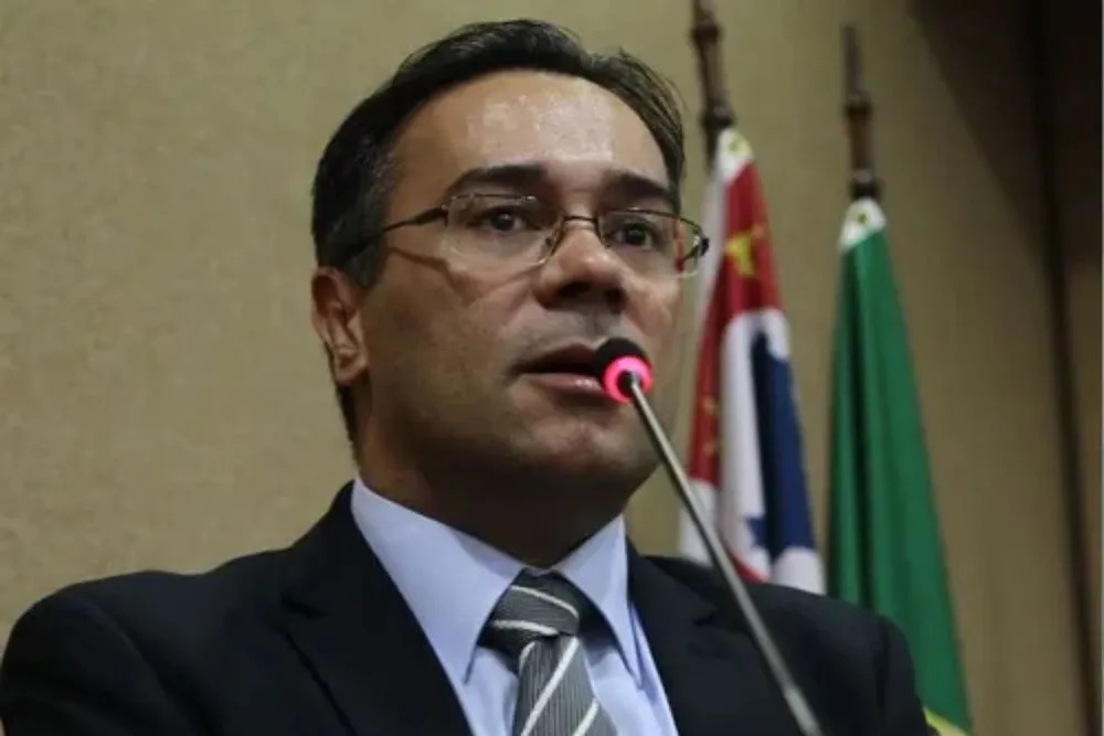 Câmara de Cubatão salva prefeito de cassação de mandato; eram duas denúncias