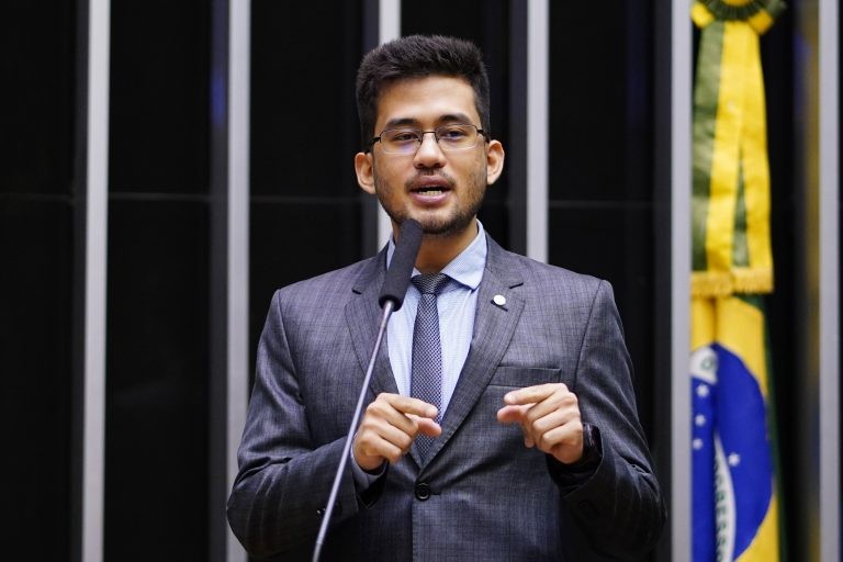CCJ aprova PEC que prevê reciprocidade como princípio nas relações internacionais do Brasil