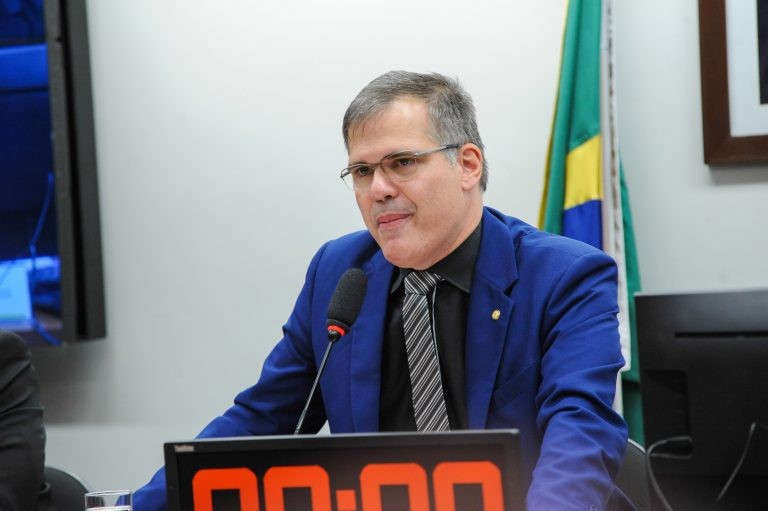 Comissão aprova direito de consumidor escolher oficina para conserto do carro ao acionar o seguro
