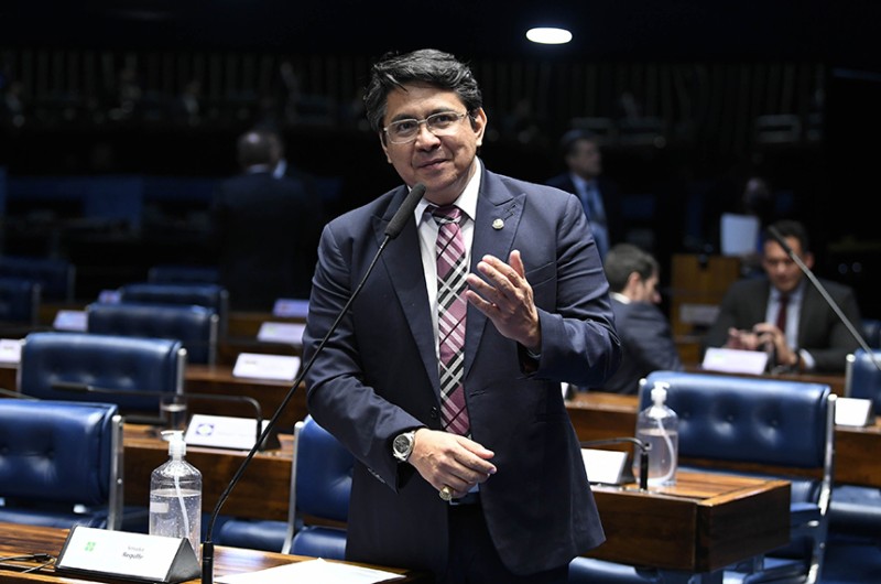 Senador Giordano solicita plano de segurança para sedes dos Poderes