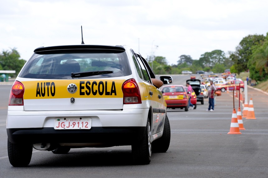 Donos de auto escola podem pegar até 13 anos de cadeia por golpe do curso