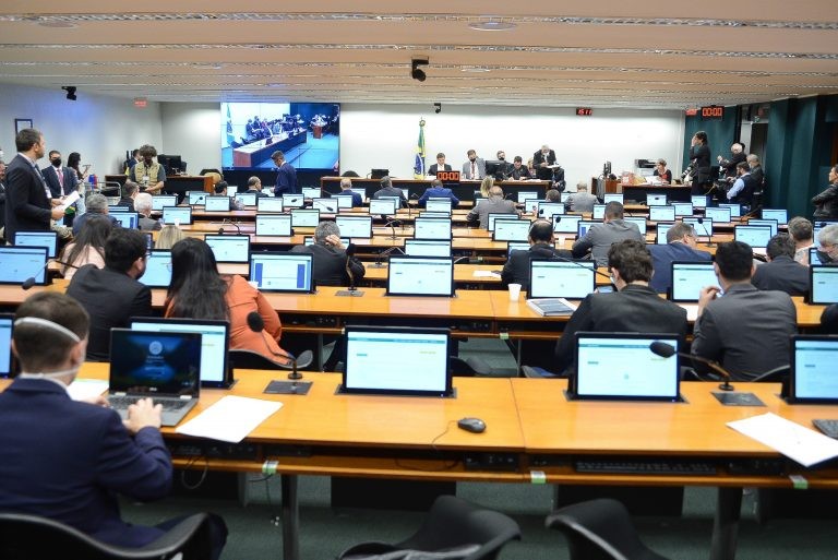 Mesa do Congresso define vagas dos partidos na Comissão Mista de Orçamento