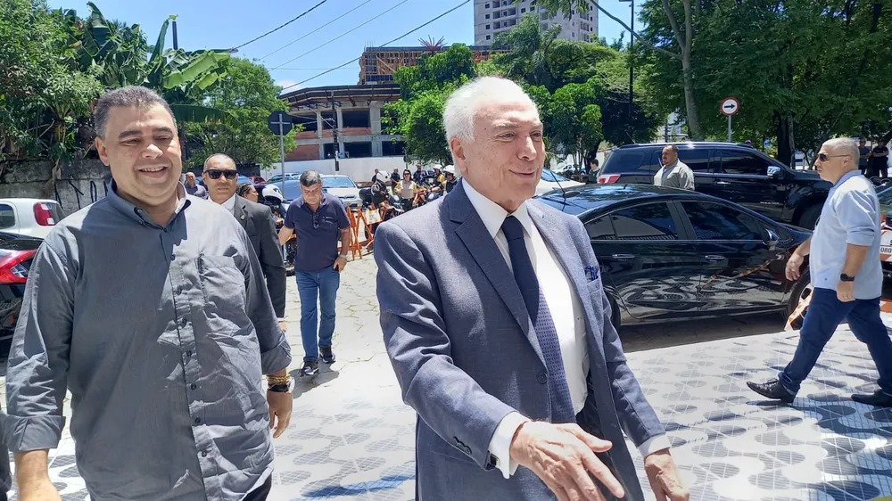 Em Praia Grande,Temer releva ataques de Lula sobre golpe e seu governo;cobrou pacificação