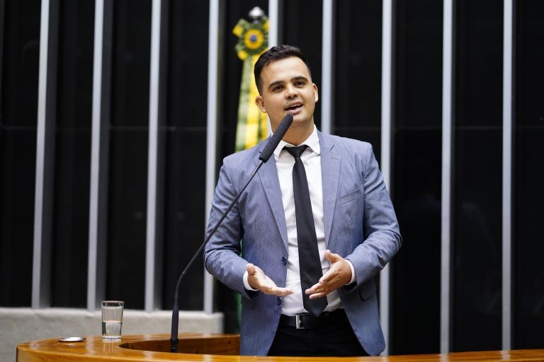 Projeto anula decreto que revogou redução de impostos sobre receitas financeiras