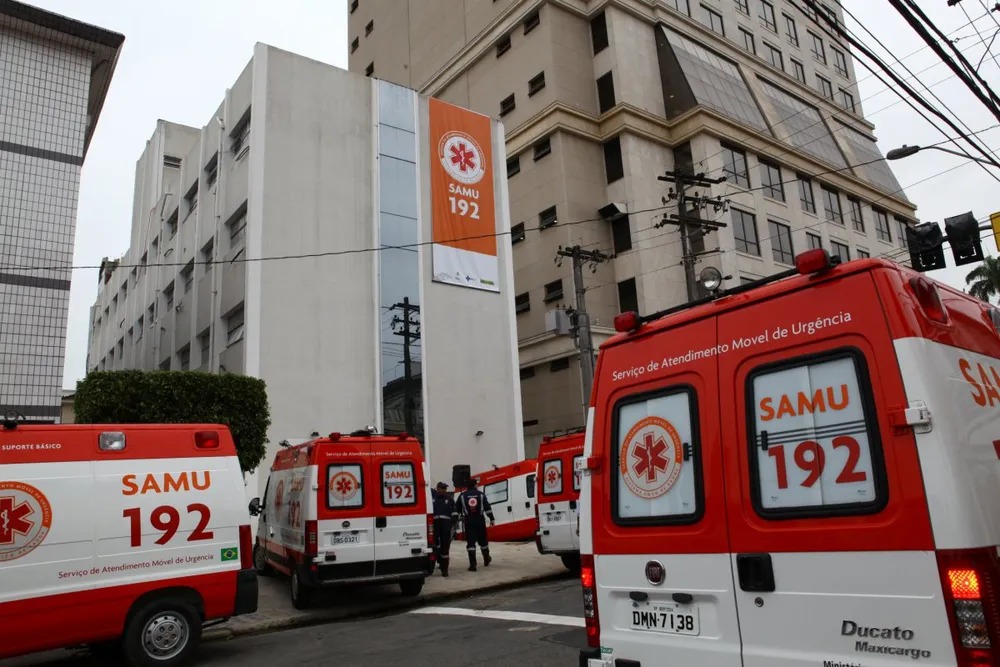 CPFL troca poste e interrompe atendimento do SAMU a três cidades da Baixada Santista;não informou