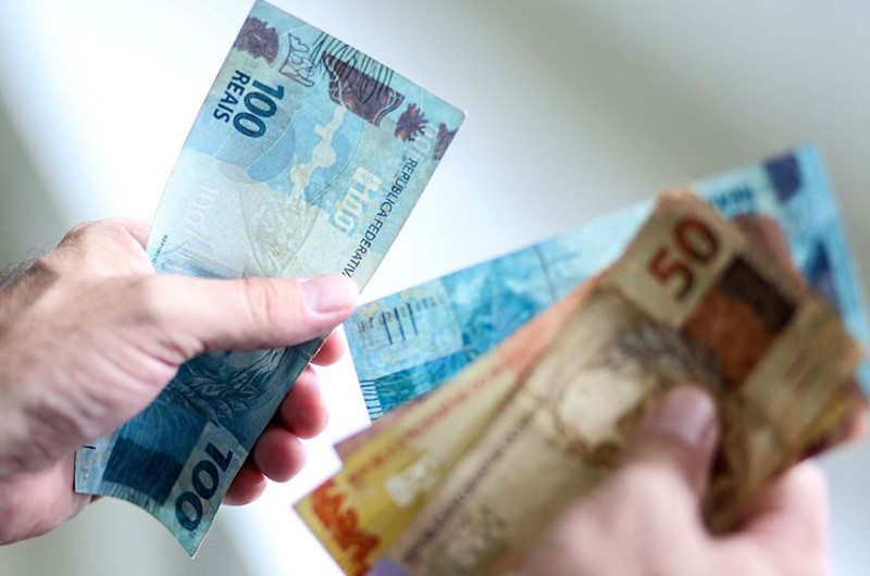 Perde eficácia MP que zerava IR para estrangeiros que investem no Brasil