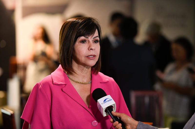 Dorinha pede desarquivamento de três propostas para alterar regras da educação