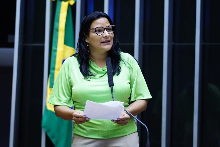 Projeto obriga todo município brasileiro a ter pelo menos um centro de parto normal público