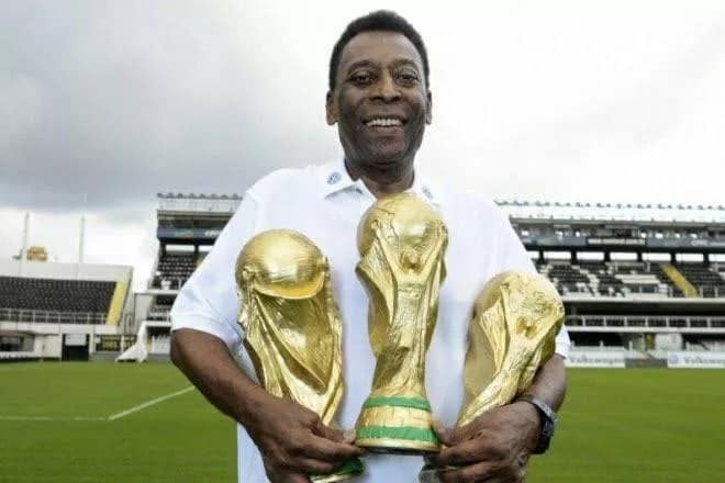 Mulher pode ter parte na herança de Pelé;ela alega ser filha e DNA dos herdeiros será coletado