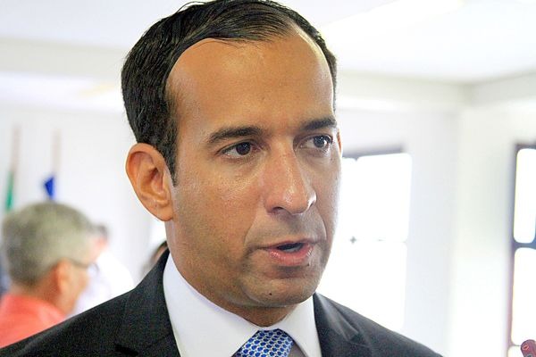 Paulo Alexandre, pré-candidato, evita entrevista; ele tem várias condenações por improbidade
