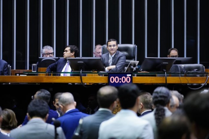 Câmara aprova projeto que trata da estrutura do Conselho Superior da Justiça do Trabalho; acompanhe