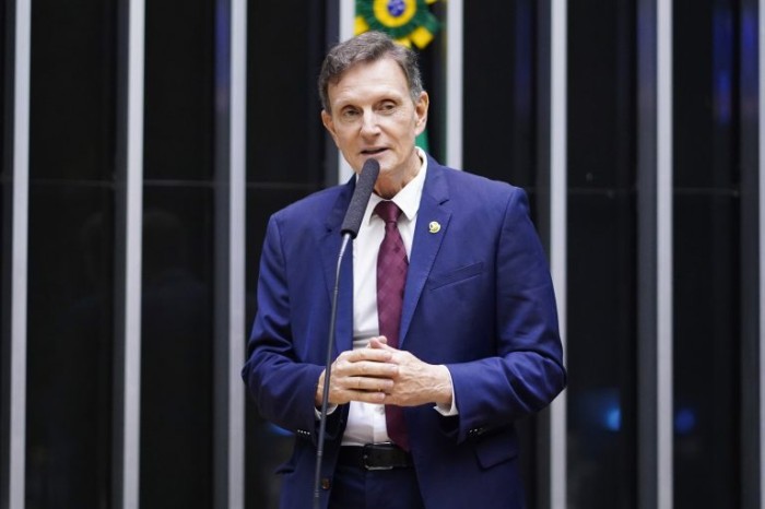 PEC amplia imunidade tributária para templos e partidos políticos