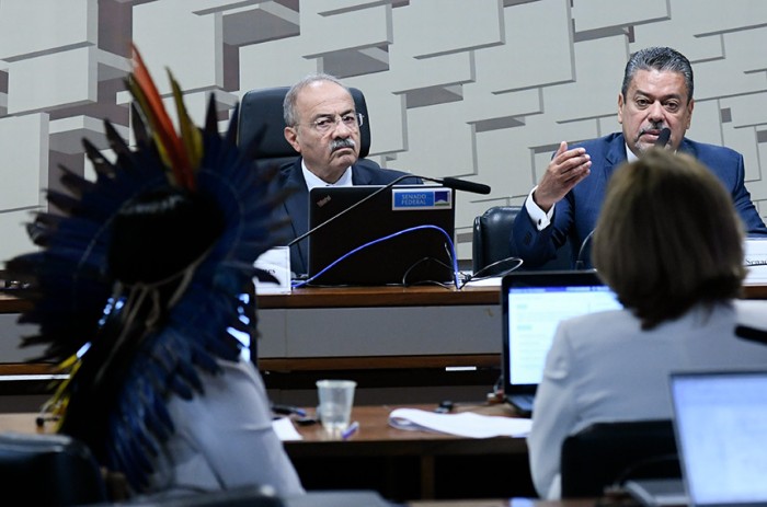Comissão debate causas e soluções ao garimpo em território ianomâmi