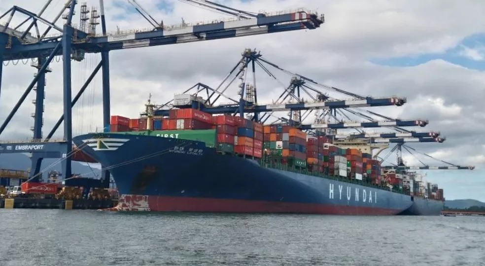 Enquanto se debate se privatiza ou não, Porto de Santos sofre queda superior a 14% na movimentação de cargas