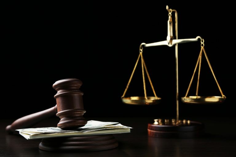Projeto atualiza valor de taxas cobradas pela Justiça do Trabalho