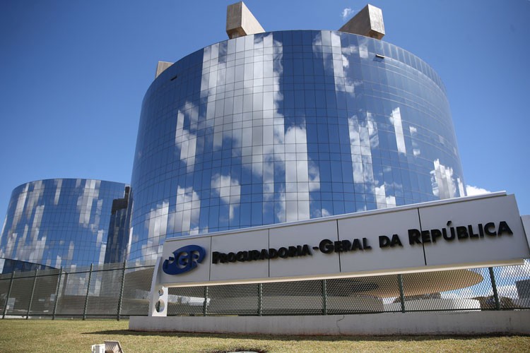PGR justifica pedido de arquivamento de apurações sobre presidente