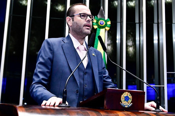 Seif defende contratação de forças policiais para prevenir ataques nas escolas