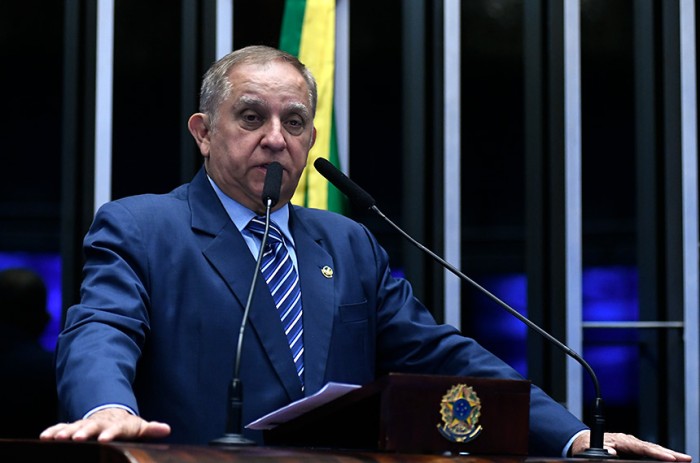 Izalci Lucas pede mobilização para criar CPI mista sobre atos de 8 de janeiro