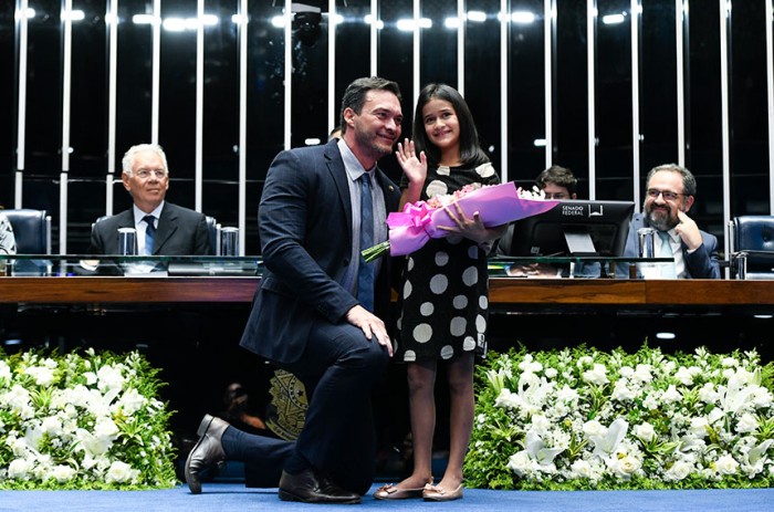 Luta contra o câncer: senadores defendem investimento em prevenção