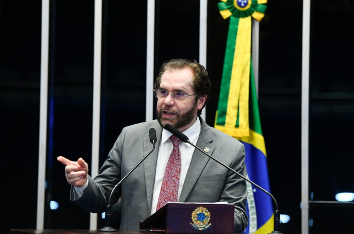 Plínio critica possibilidade de o STF mudar entendimento sobre contribuição sindical