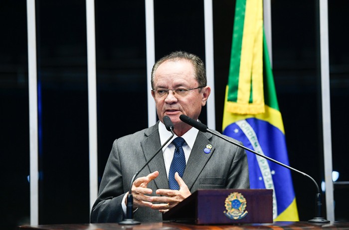 Zequinha pede votação em Plenário de projeto sobre agrotóxicos