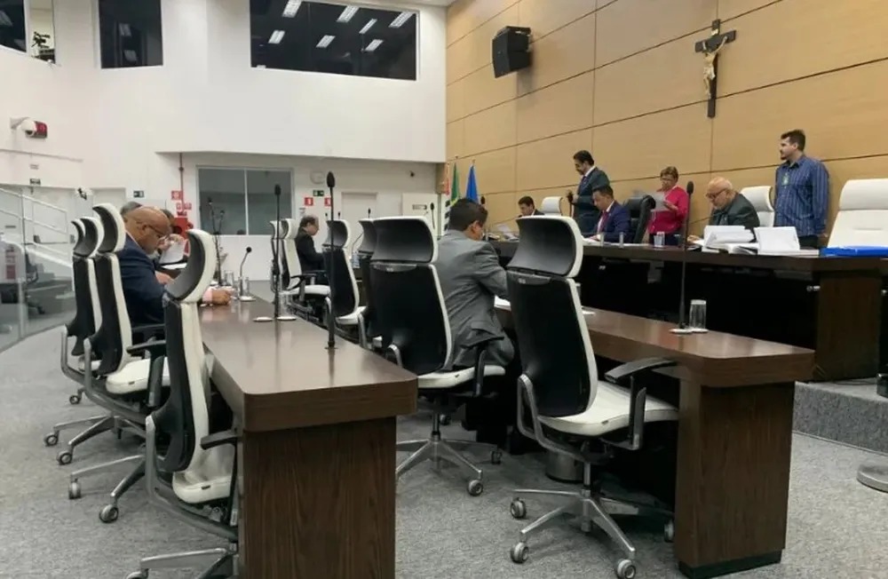 Câmara de Guarujá aprova aumento de 17 para 21 vereadores;decisão vale para eleição de 2024