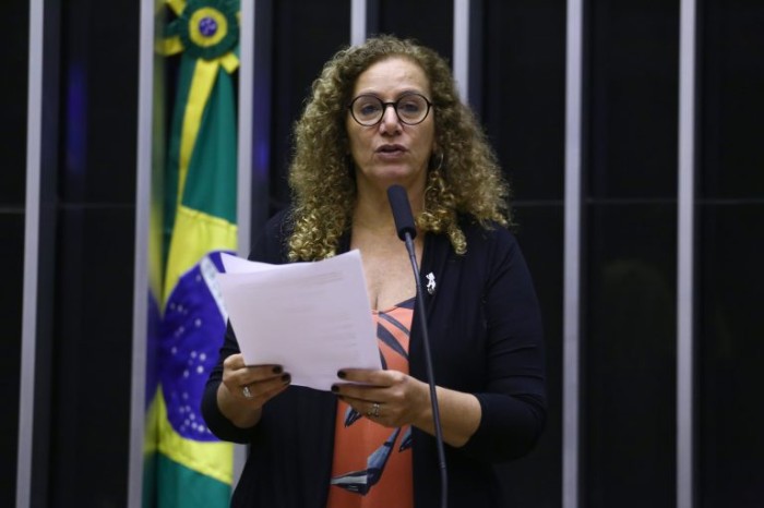Câmara aprova pensão vitalícia a ex-integrantes do Batalhão Suez