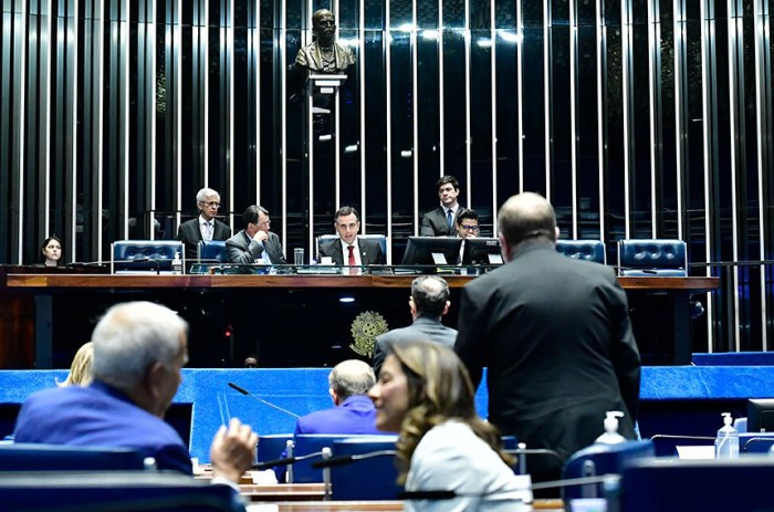 Aprovado fim do ICMS para trânsito interestadual de produto da mesma empresa