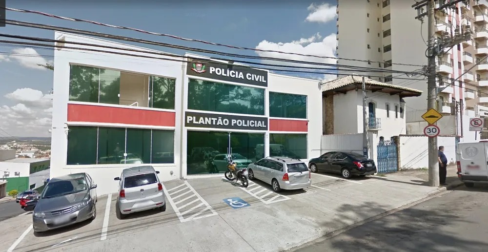 Homem invade hospital para sequestrar menino; ele estava com uma faca e foi preso