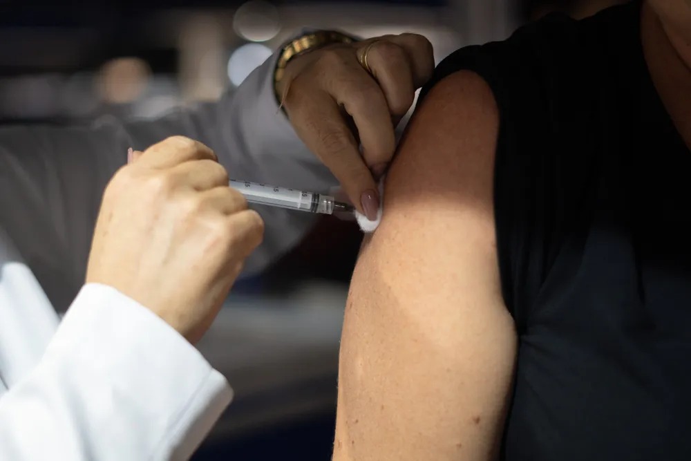 Daqui a pouco termina o prazo para vacinação contra Covid-19, gripe e outras vacinas