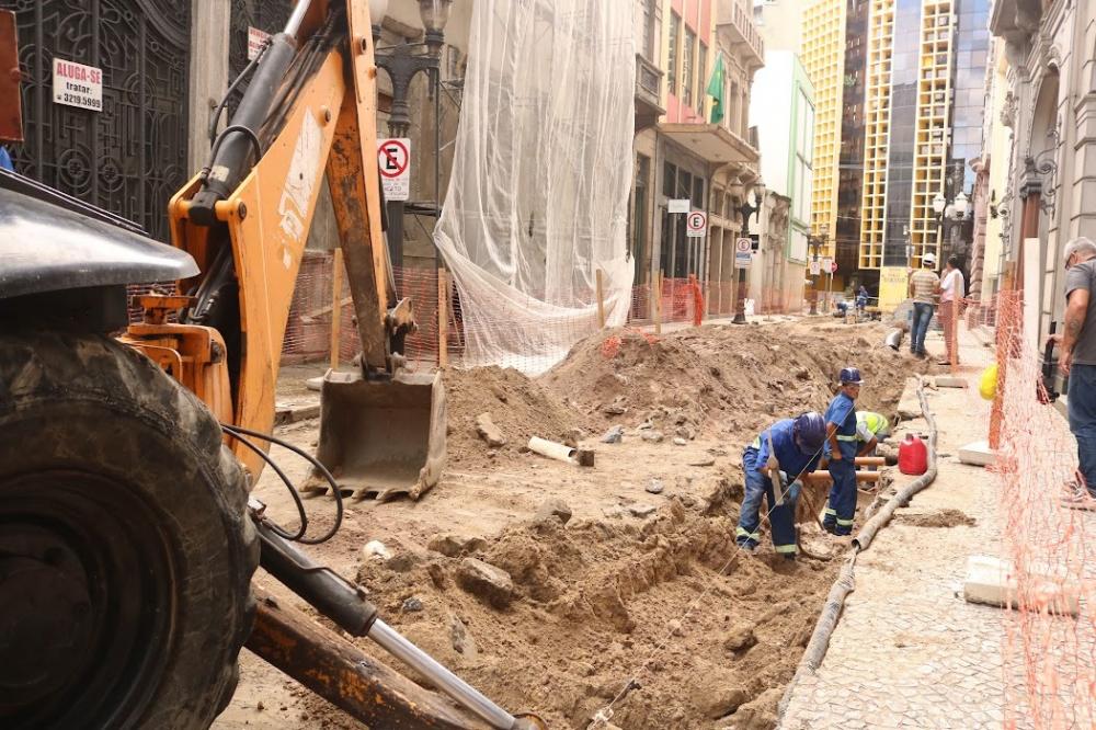 Revitalização da XV segue cronograma e vai ter local para eventos e passeio