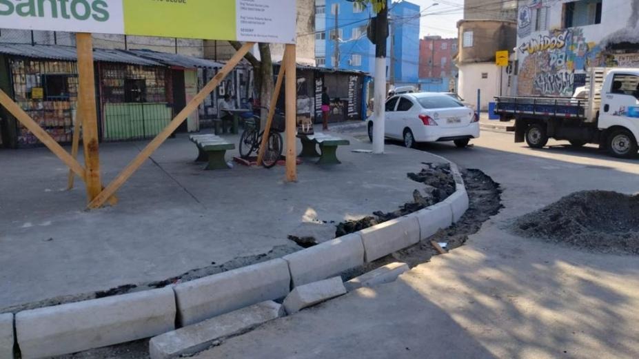 Programa de renovação chega ao Rádio Clube, em Santos, com drenagem e pavimentação