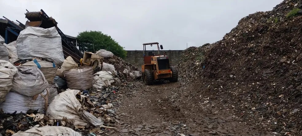 DIG investiga empresa de reciclagem que contamina o solo em Itanhaém