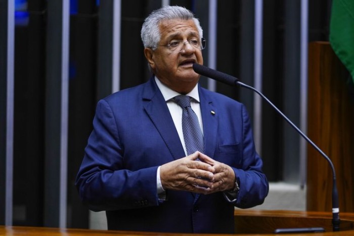 Comissão Especial da Transição Energética é instalada