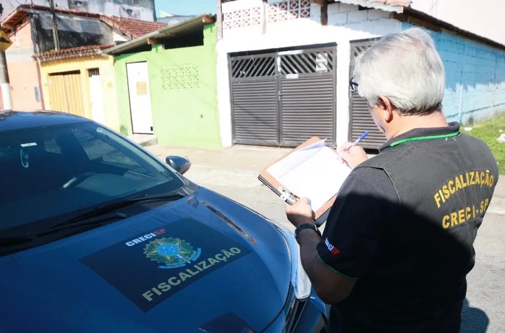 Fiscalização em conjunto social de Praia Grande aponta irregularidades, invasões