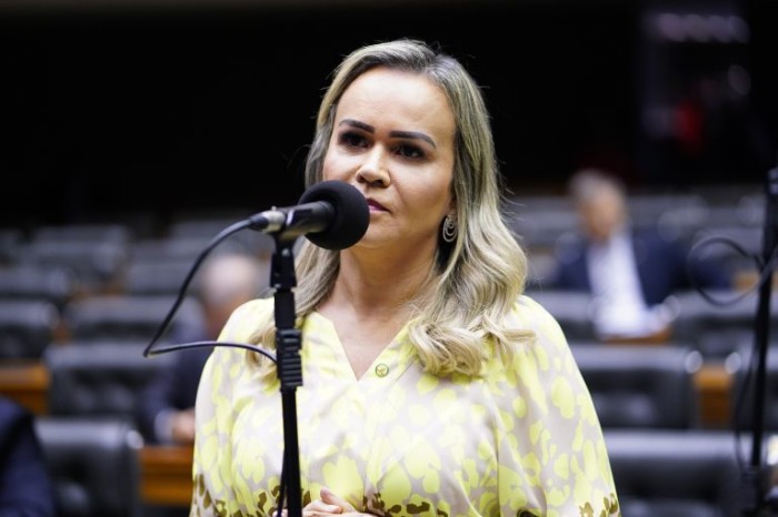 Ministra do Turismo apresenta prioridades da pasta nesta terça