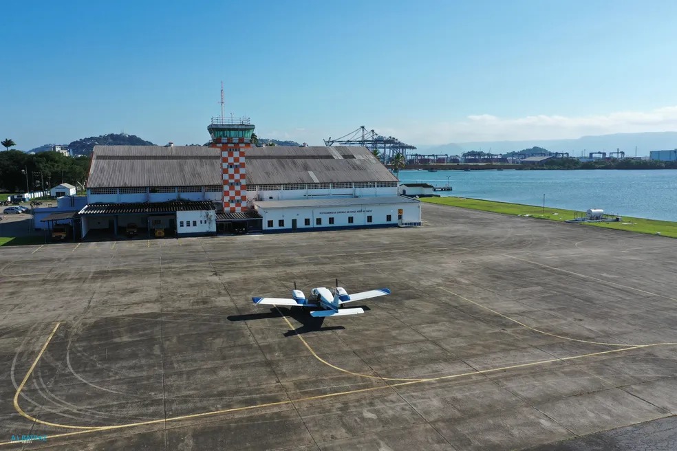 Licitação do aeroporto civil de Guarujá será lançada no dia 30 deste mês
