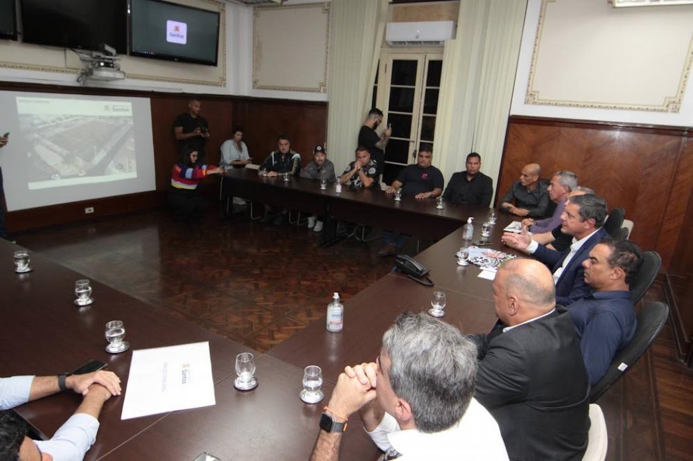 Zona Noroeste de Santos ganhará campo de futebol com medidas oficiais e grama sintética