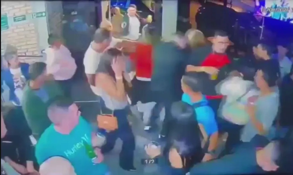 Segurança é assassinado com cinco tiros na porta da boate em Itanhaém