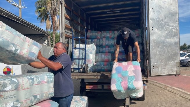 Fundo Social recebe mais de 2 mil cobertores em doações a Campanha do Agasalho