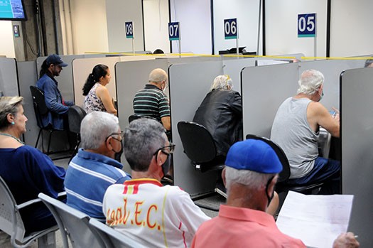 Prazo para aposentados, pensionistas e pessoas com deficiência solicitarem desconto de IPTU termina na quarta (28)