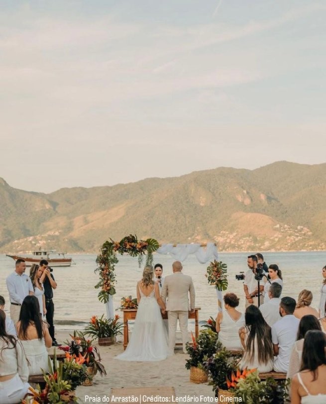 Que tal casar nas areias de São Sebastião?