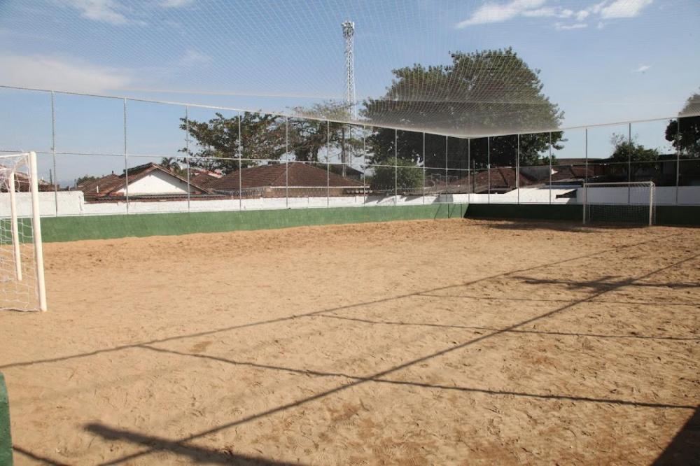 Em Santos, Prefeitura transforma áreas de descarte em locais de lazer;dois campos