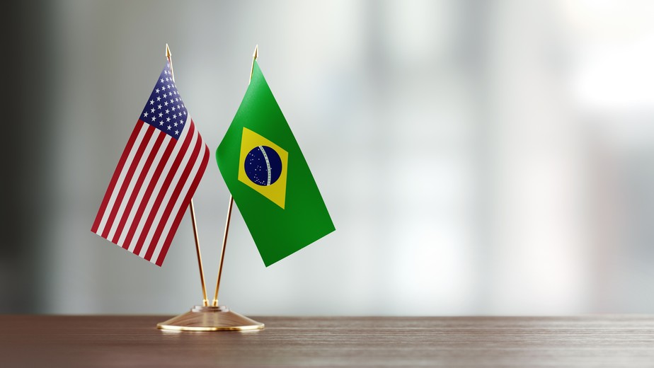 JBS anuncia plano de dupla listagem no Brasil e nos EUA para aumentar valor e ampliar a sua capacidade de investimento