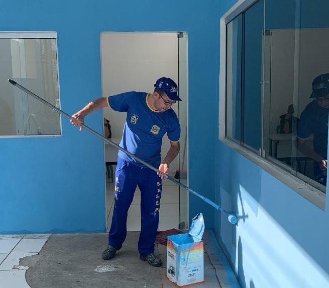 Prefeitura de São Sebastião executa serviços de manutenção no CAE da Vila Amélia