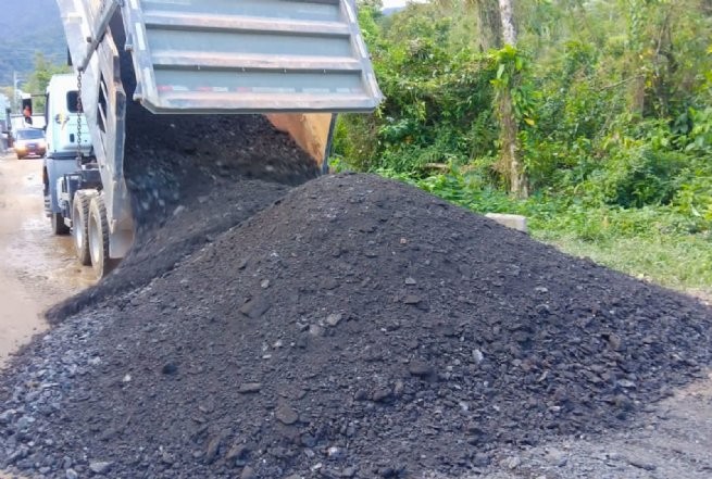 Prefeitura e Governo do Estado de São Paulo executam serviços de infraestrutura asfáltica na Baleia Verde