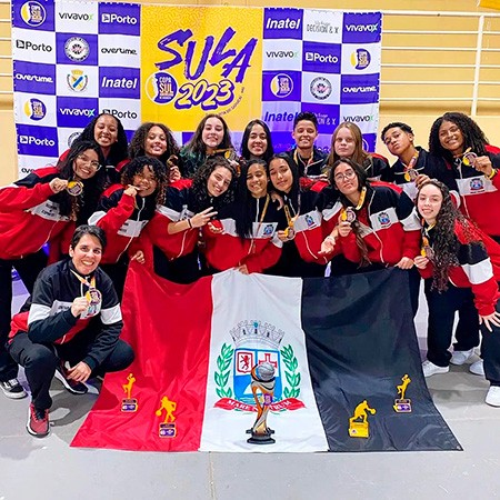 Time PG de basquete feminino é campeão invicto da Copa Sul-Americana