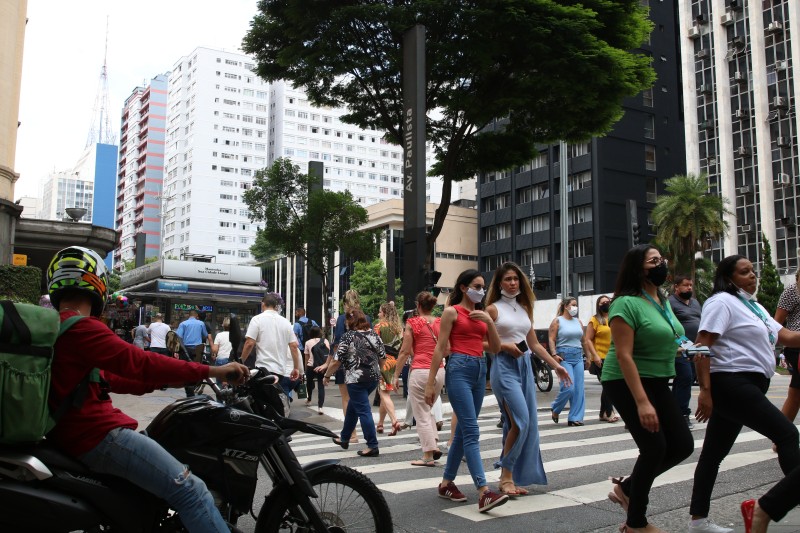 Covid-19: Brasil registra 7.198 casos e 57 mortes em 24 horas